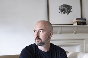 Douglas Stuart: 'Não se pergunta ao trabalhador se é feliz'