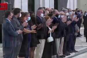 Aplausos na Câmara de Lisboa no adeus a Jorge Sampaio