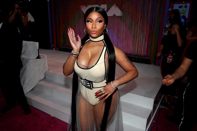 As alegações de Nicki Minaj sobre a vacina que levaram à intervenção de três governos