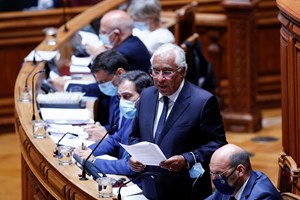 Rio acusa Governo de 'orgia financeira' na TAP, Costa responde que 'não há plano B'