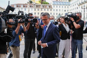 Uma deputada em part-time e um suspeito. Quem são os seis vereadores de Carlos Moedas