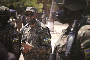 Moçambique: o salvador com um cadastro inquietante