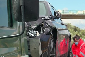 Chumbada comissão de inquérito sobre acidente com carro em que seguia Cabrita