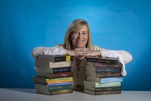 Isabel Stilwell: 'Passei horas a olhar para o túmulo de D. Pedro'