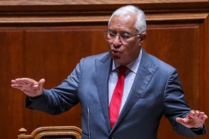 Governo admite mexer na idade pessoal da reforma
