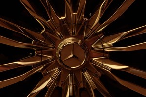 Mercedes-Benz volta a ser a marca de automóveis de luxo mais valiosa do mundo