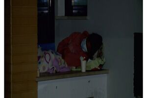 Utentes passam noites na rua para conseguirem consultas no Centro de Saúde do Carregado