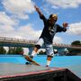 Yoshio Kinoshita domina o skate aos 81 anos. Aprendeu a andar há dois anos