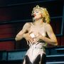 Madonna critica Instagram por censura de mamilos