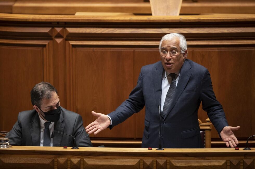 António Costa e Duarte Cordeiro no parlamento