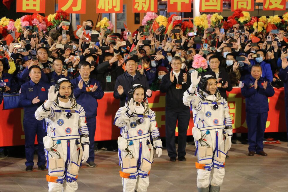 Astronautas Shenzhou-13