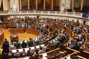 Ideias exageradas, impossíveis e anacrónicas dos programas eleitorais