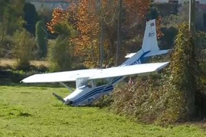 Aeronave aterra de emergência em terreno de Santo Tirso