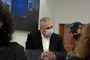 Ex-porta-voz diz em tribunal que Netanyahu estava “obcecado com a sua imagem”