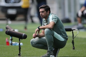 Abel Ferreira, sempre com foco no coletivo, reconquista América do Sul