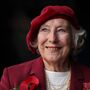 Vera Lynn foi convocada em segredo para cantar no 16º aniversário da Rainha Isabel II