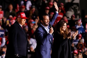 Filho de Trump pediu-lhe para intervir na invasão do Capitólio