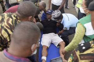 Governante de Madagáscar nadou durante 12 horas após queda de helicóptero