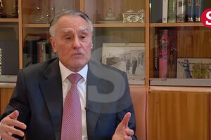 CavacoSilva_teaser1.mp4