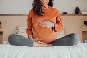 EUA: Mulher com dois úteros engravidou de gémeos e tem um bebé em cada