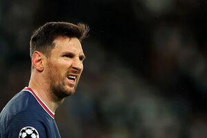 Lionel Messi  - PSG