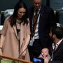 Ómicron leva primeira-ministra Jacinda Ardern a cancelar o casamento