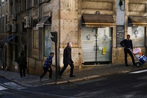 Há 'claros sinais de desaceleração' da pandemia em Portugal