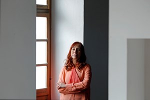 Maria João Luís é a mulher de Brecht no São Luiz