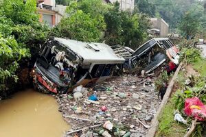 Tragédia na cidade brasileira de Petrópolis já causou 38 mortos