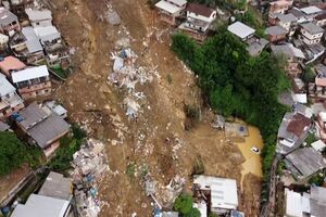 Imagens de drone mostram rasto de destruição deixado pelas chuvas torrenciais no Brasil