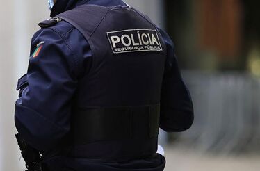 Polícias espancam até à morte