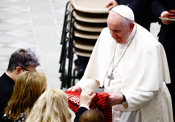 Papa Francisco é o novo fã de Cristiano Ronaldo – Observador