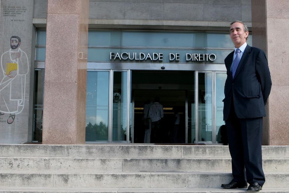 Jorge Miranda defende envio para o Constitucional da lei sobre perda de nacionalidade