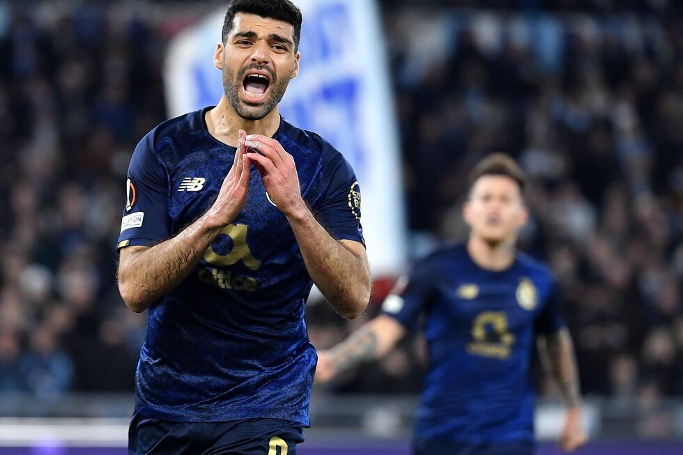 Taremi marca o primeiro golo do FC Porto frente à Lazio