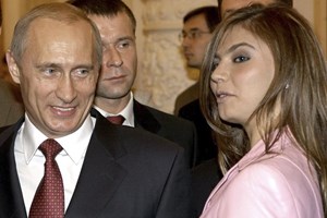 Namorada de Putin é dona do maior apartamento da Rússia