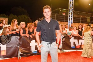 Ator português Carloto Cotta integra nova temporada de série espanhola 'Elite'