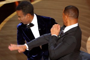 As reacções à agressão de Will Smith a Chris Rock: dos memes a André Ventura