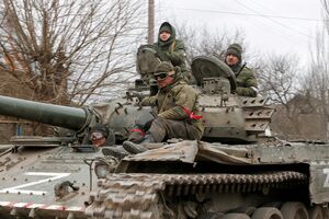 Tanque russo na região de Donetsk
