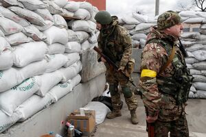 Forças ucranianas em Kiev
