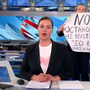 Jornalista que mostrou cartaz durante telejornal russo foi multada 