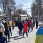 Protesto em Kherson, tomada pelos russos, acaba com disparos e granadas 