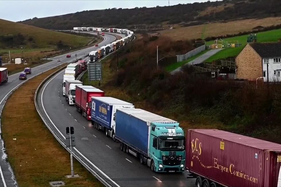 CofinaEditor_2020-12-11_15_05_27DOC.20201211.30210653.CamioesDoverBrexit.mp42.jpeg