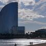 Em Barcelona vai ser proibido fumar nas praias a partir de junho. Portugal ainda sem alterações na legislação