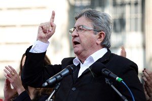 Partido Socialista francês faz aliança com partidos mais à esquerda para as eleições de junho
