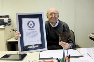 Com 100 anos, Walter Orthmann trabalha há 84 na mesma empresa