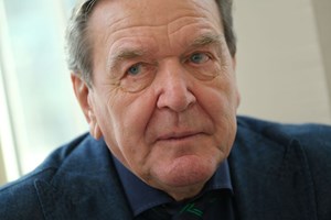 Ex-chanceler alemão deixa administração de petrolífera russa