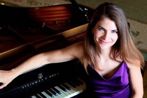 Jill Lawson toca Schumann e Liszt no CCB