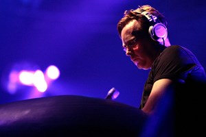 Reveladas as causas de morte de Andy Fletcher, teclista dos Depeche Mode