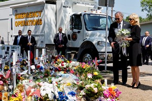 Joe e Jill Biden prestaram homenagem às vítimas do Texas