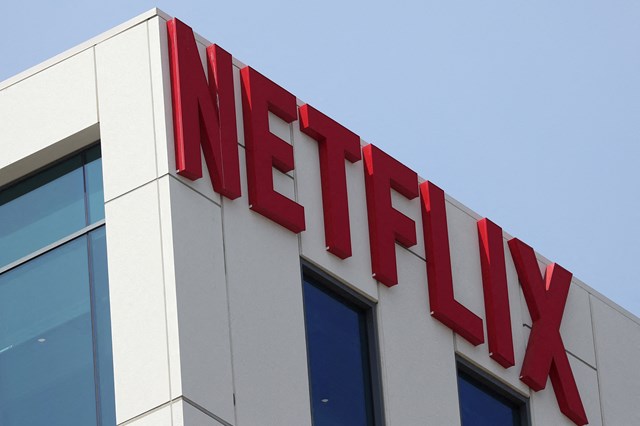 Netflix lança plano básico com publicidade